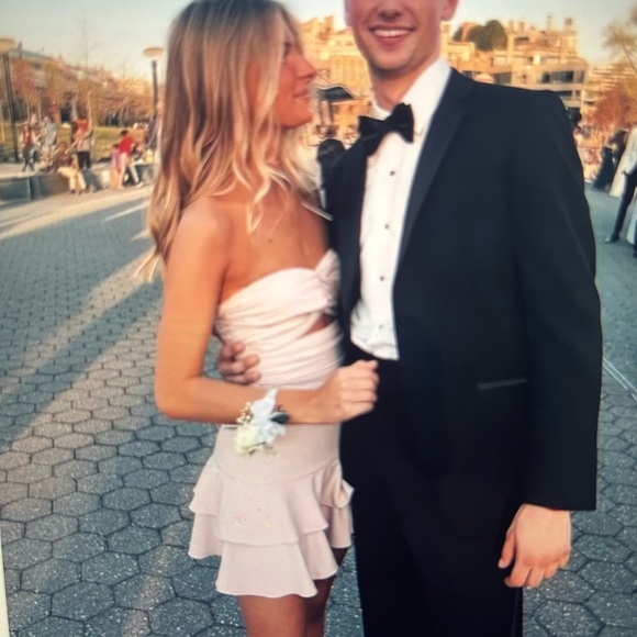 Dresses & Skirts - hoco dress size 2